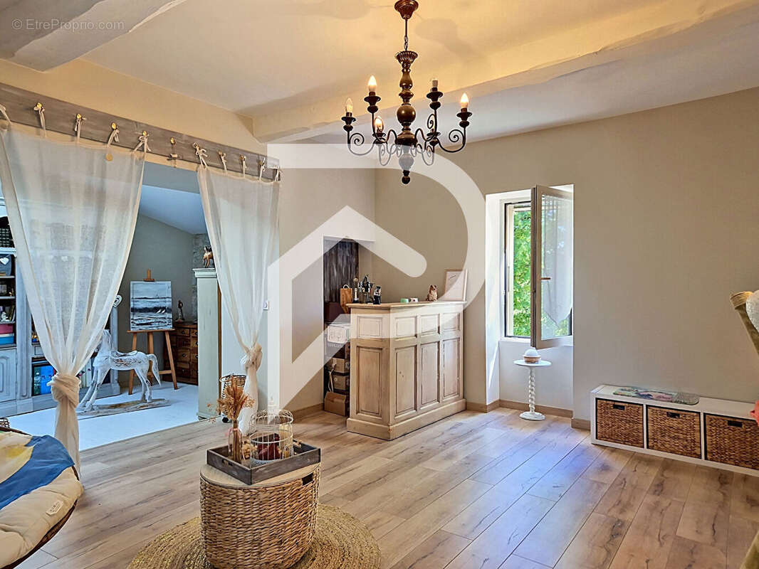 Maison à GRIGNAN