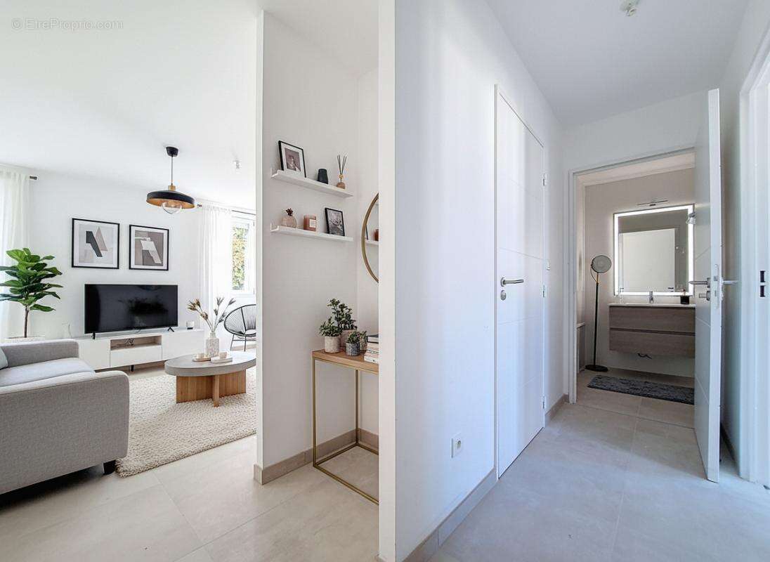 Appartement à VILLETTE-DE-VIENNE