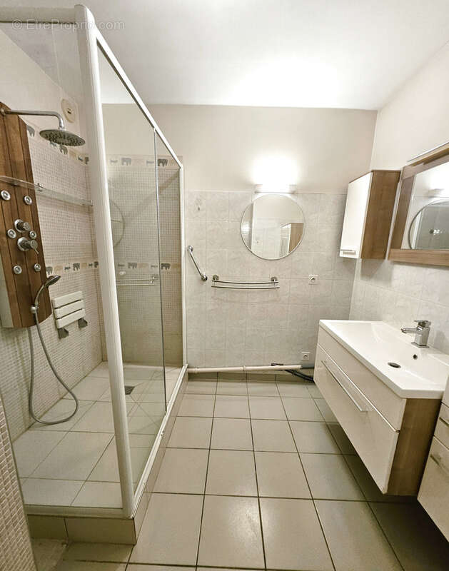 Appartement à LE PEAGE-DE-ROUSSILLON