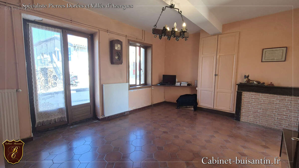 Maison en pierres centre village - photo 6