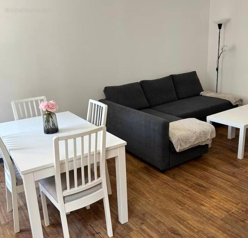 Photo 1 - Appartement à MARSEILLE-8E