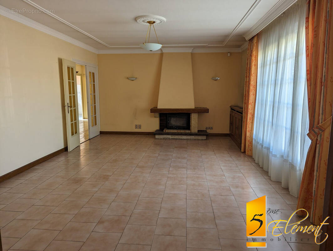Maison 179 m² à Millery  - photo 4