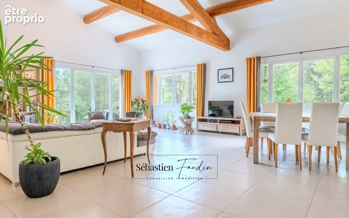 Domaine à vendre à Rousset à 15 minutes d'Aix-en-Provence - 8 000 m² - plusieurs logements - 262 m² habitables - calme absolu -  - photo 50