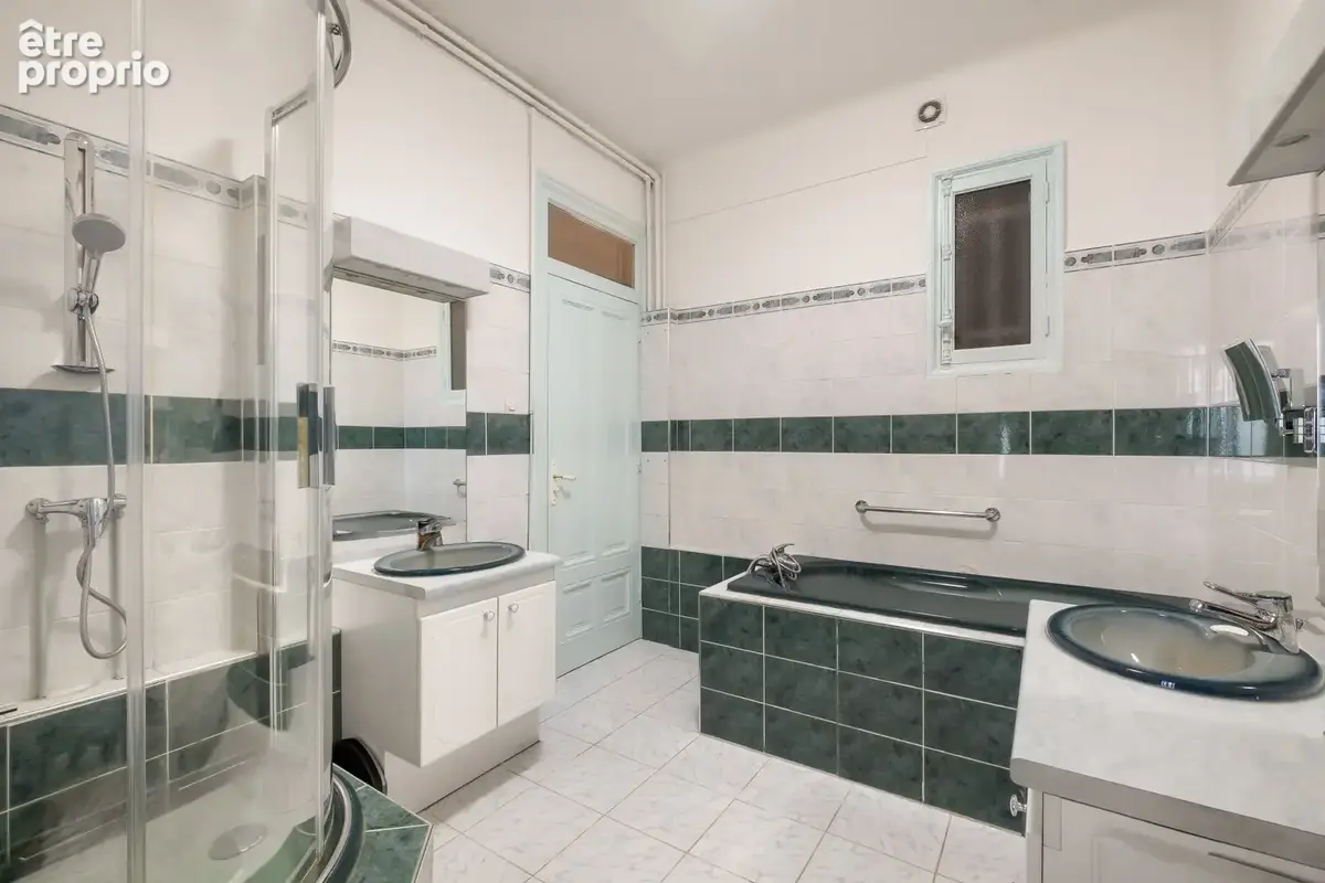 T6 de 167 m2, immeuble Art Déco, Brotteaux avec possibilité garage - photo 13