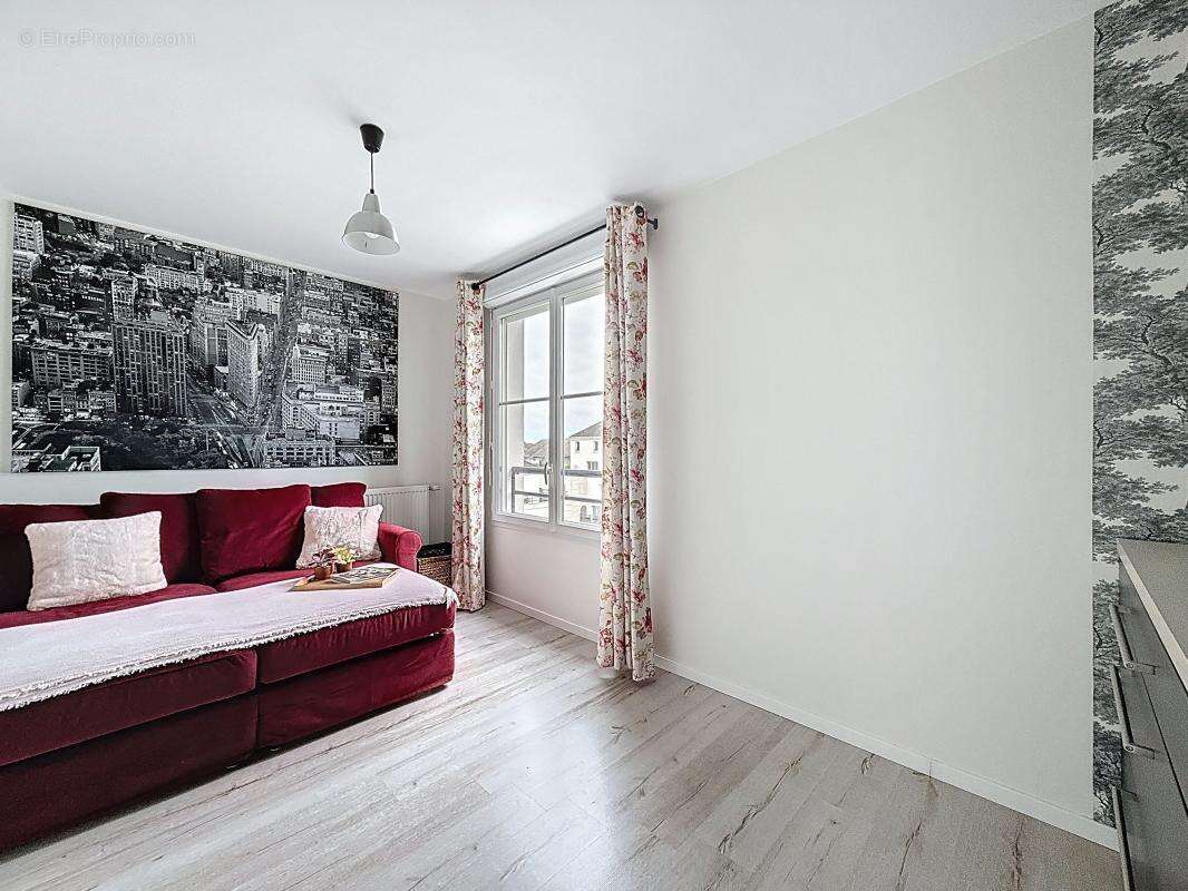 Appartement à MONTIGNY-LE-BRETONNEUX