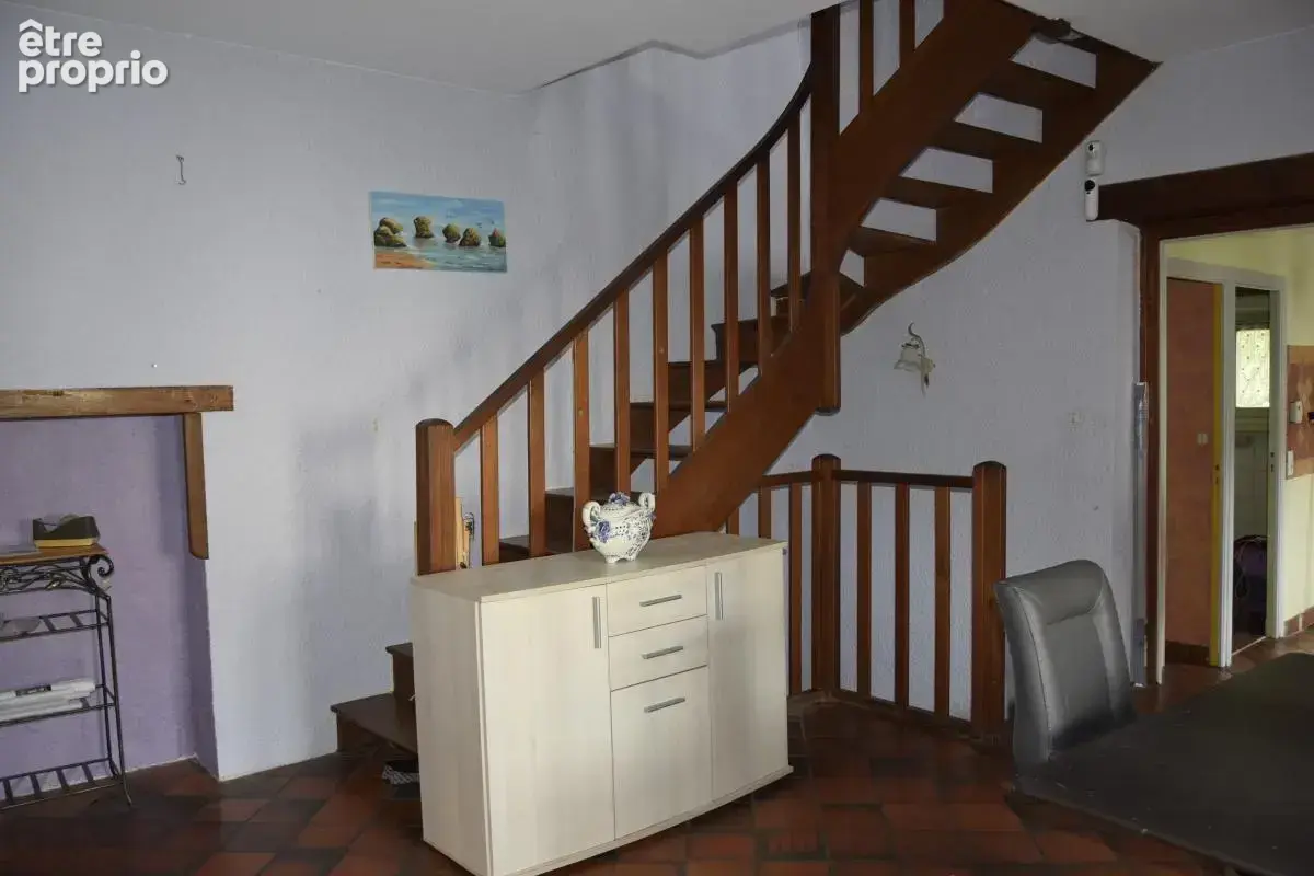 Maison 88 m² - 5 pièces  avec jardin et grange - photo 8