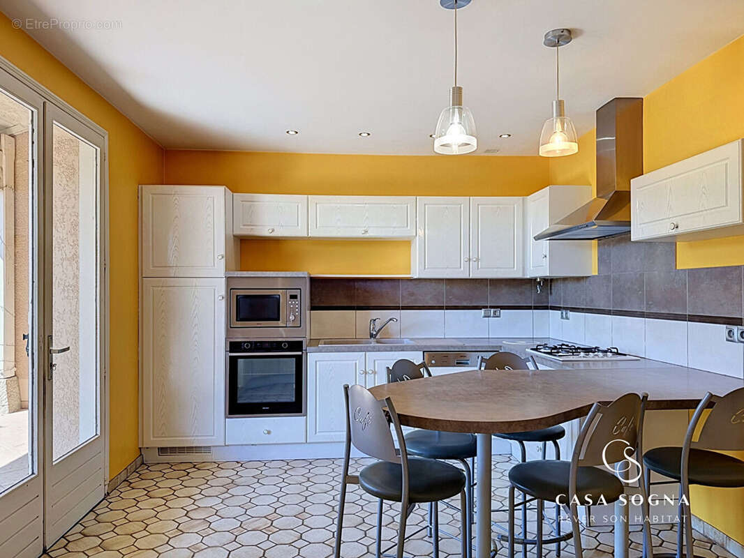 Villa - 7 pièces - 138 m² - photo 6