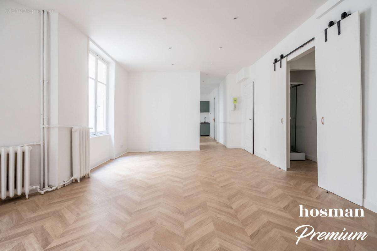 Appartement à PARIS-7E