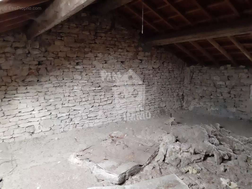 Maison à NOVIANT-AUX-PRES