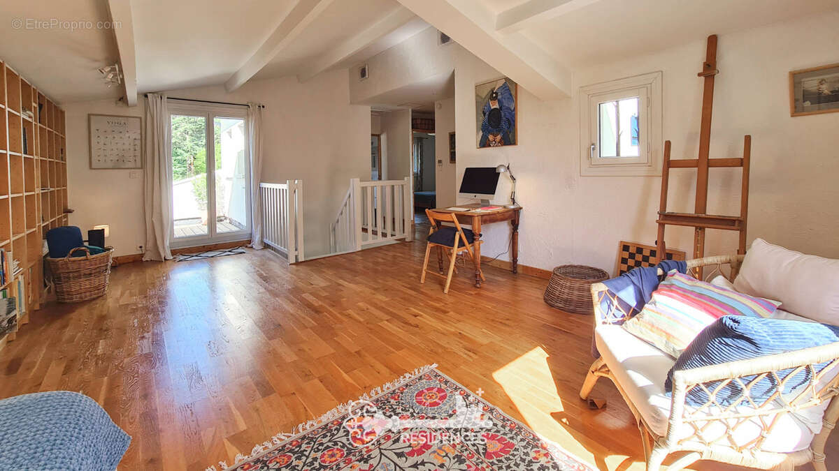 Maison à UZES