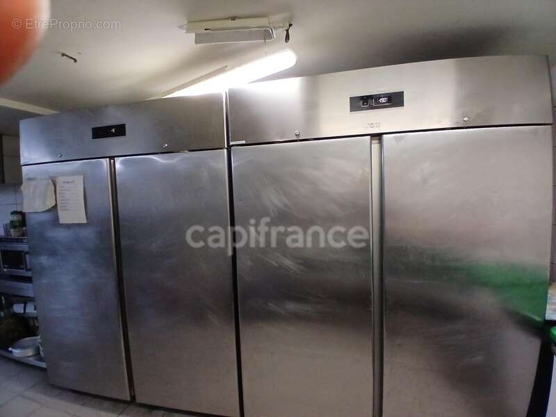 Commerce à LE MARIN