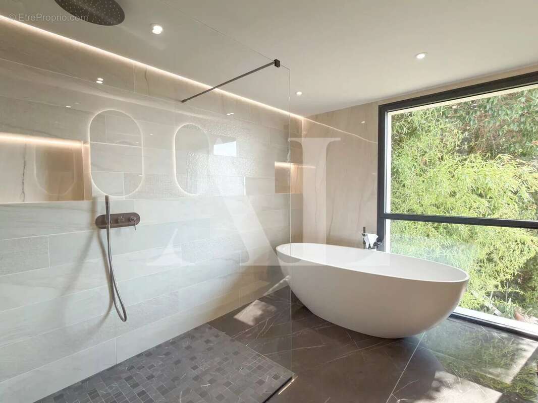 Vue mer panoramique - villa d'architecte de 245 m2 - photo 9