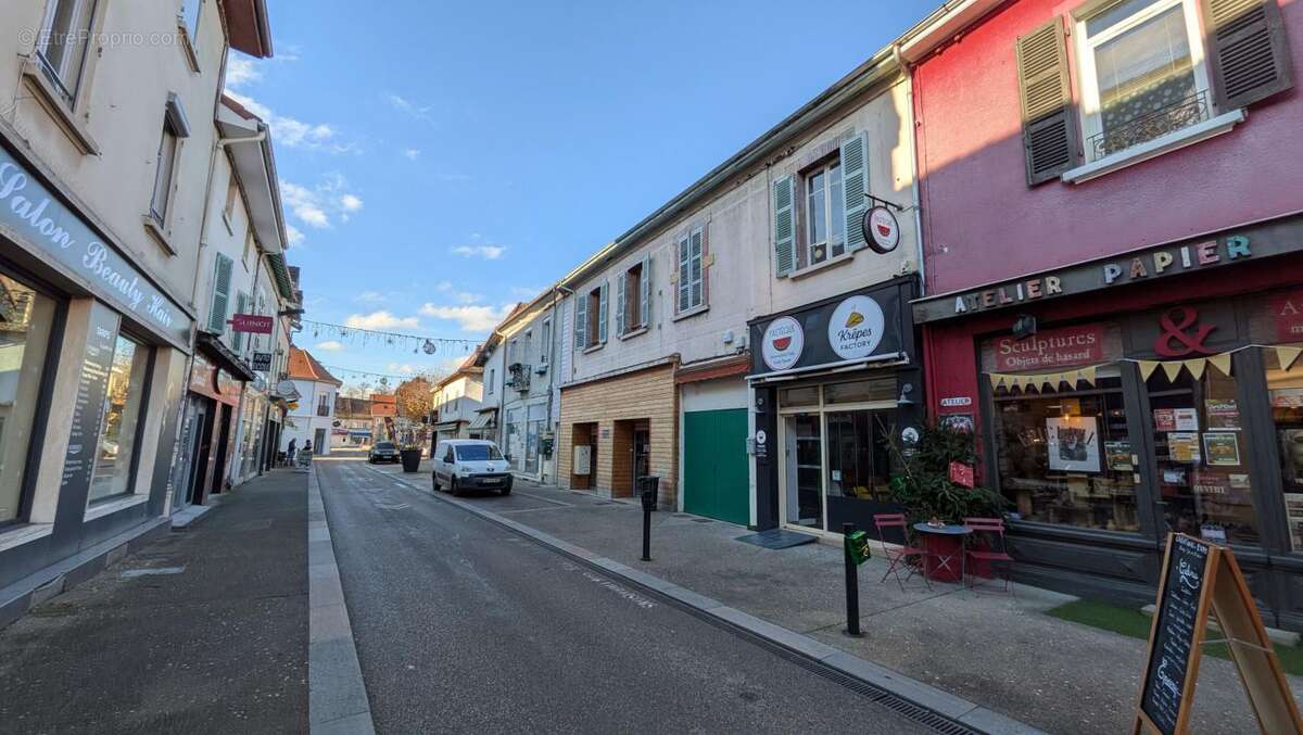 Appartement à LES AVENIERES