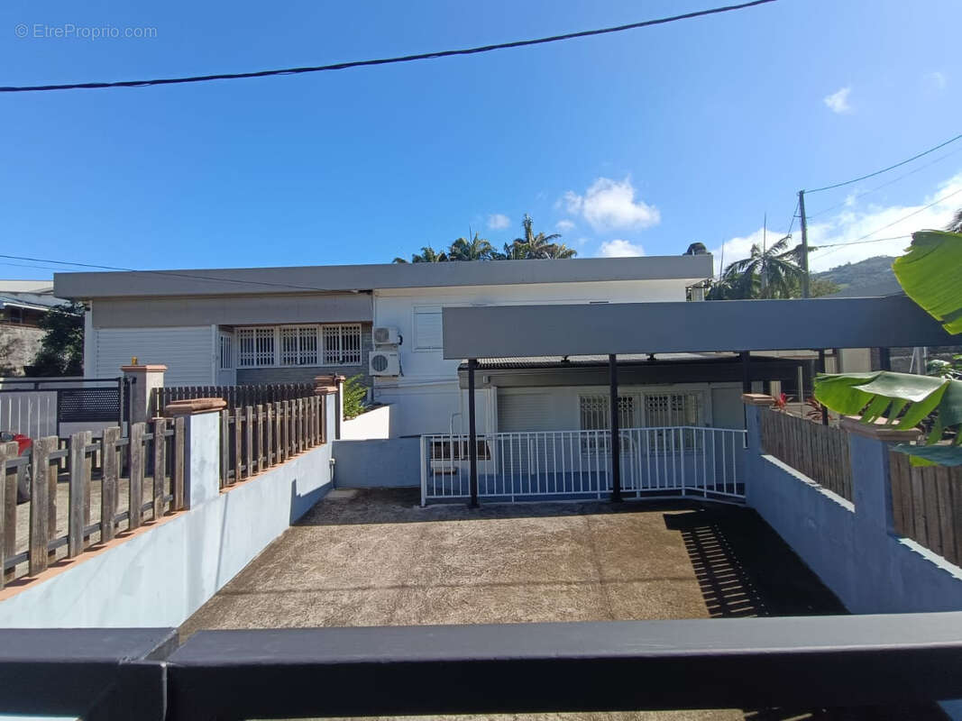 Maison à SAINT-JOSEPH