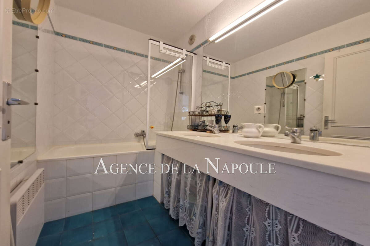 Appartement à THEOULE-SUR-MER