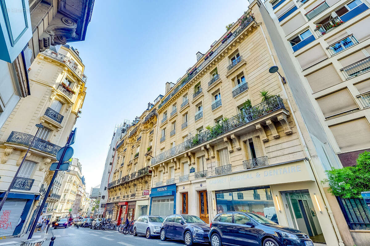 Appartement à PARIS-9E