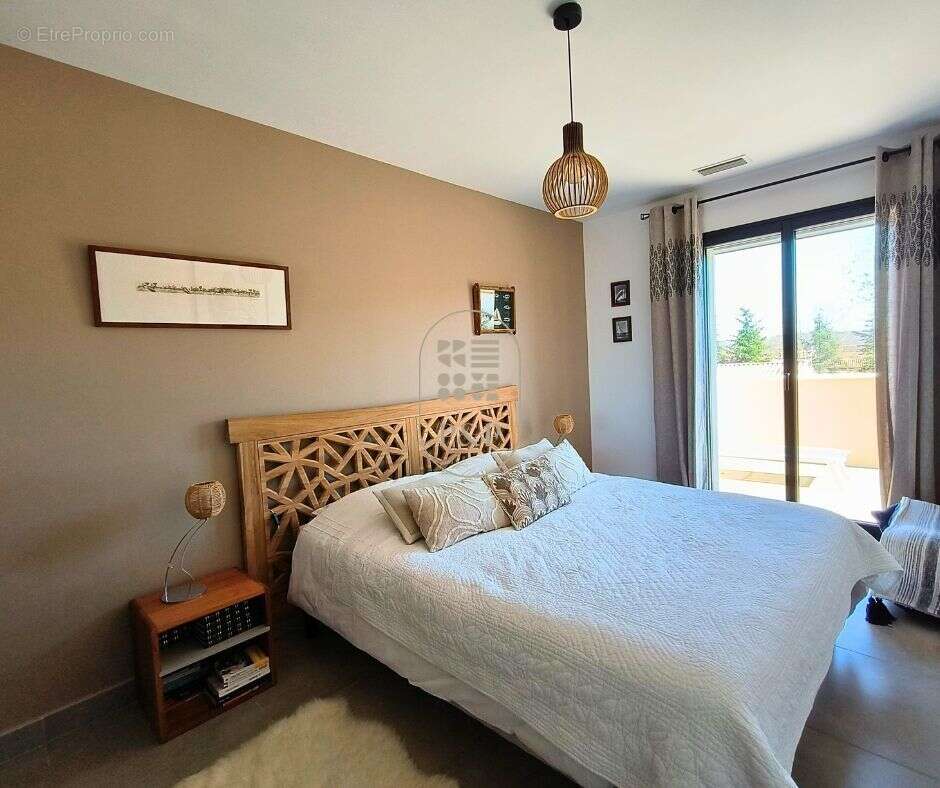 Maison à VEZENOBRES