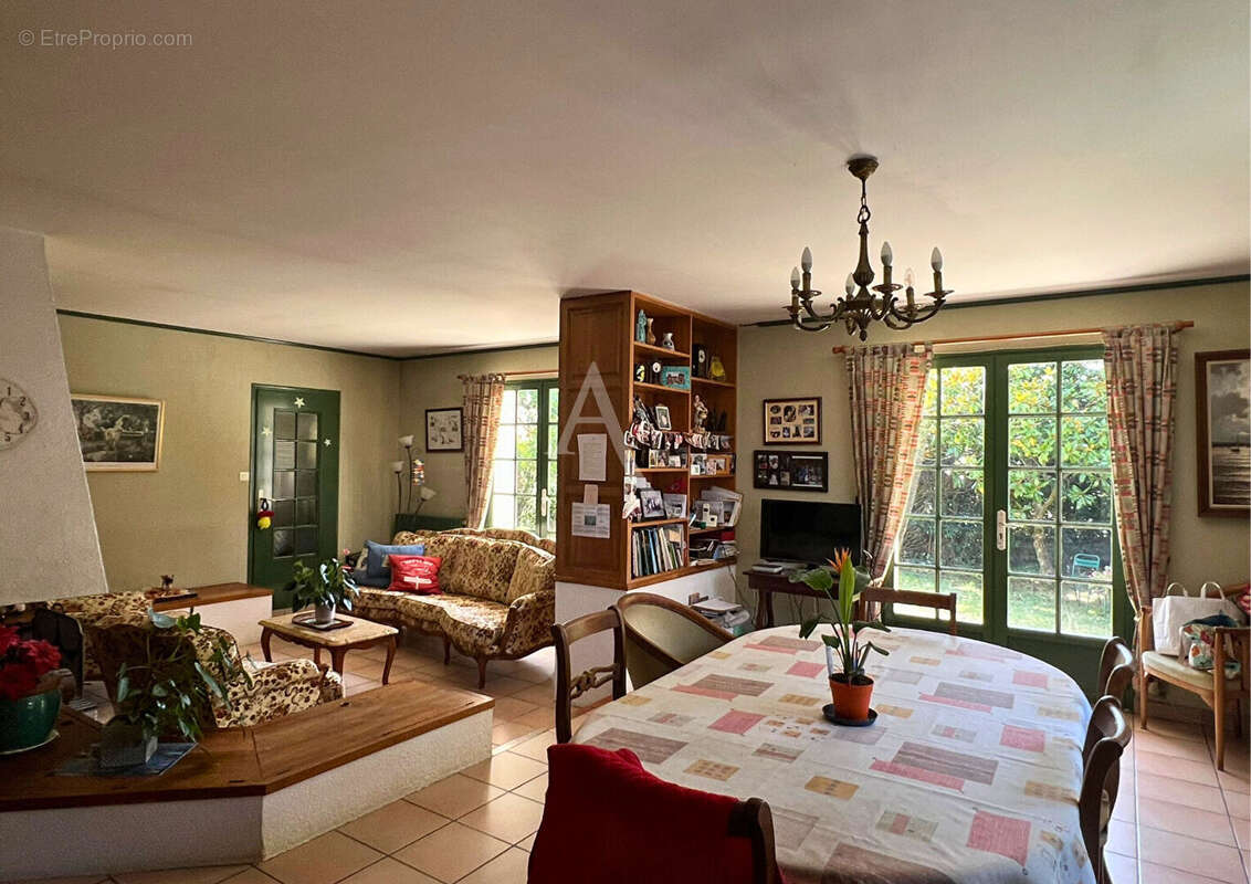Maison à BEAUVOIR-SUR-MER