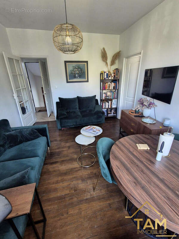 Appartement à SURESNES
