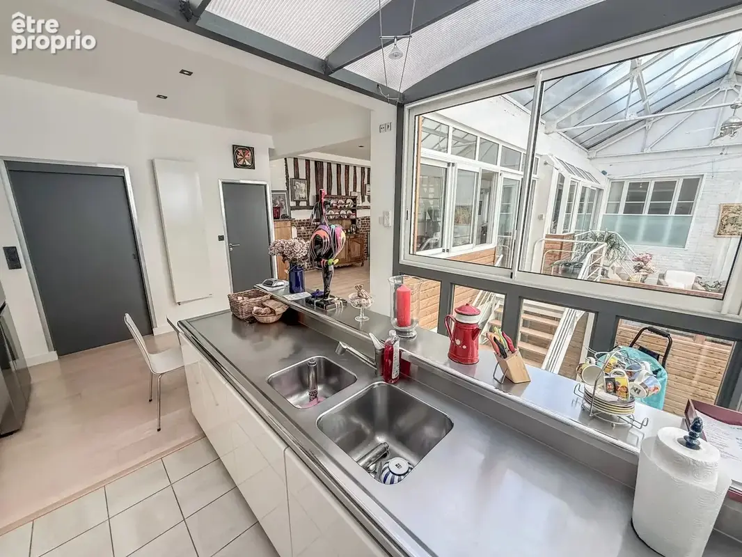 Rouen hyper-centre – Loft d’exception, 4 chambres, garage 100 m² - photo 4