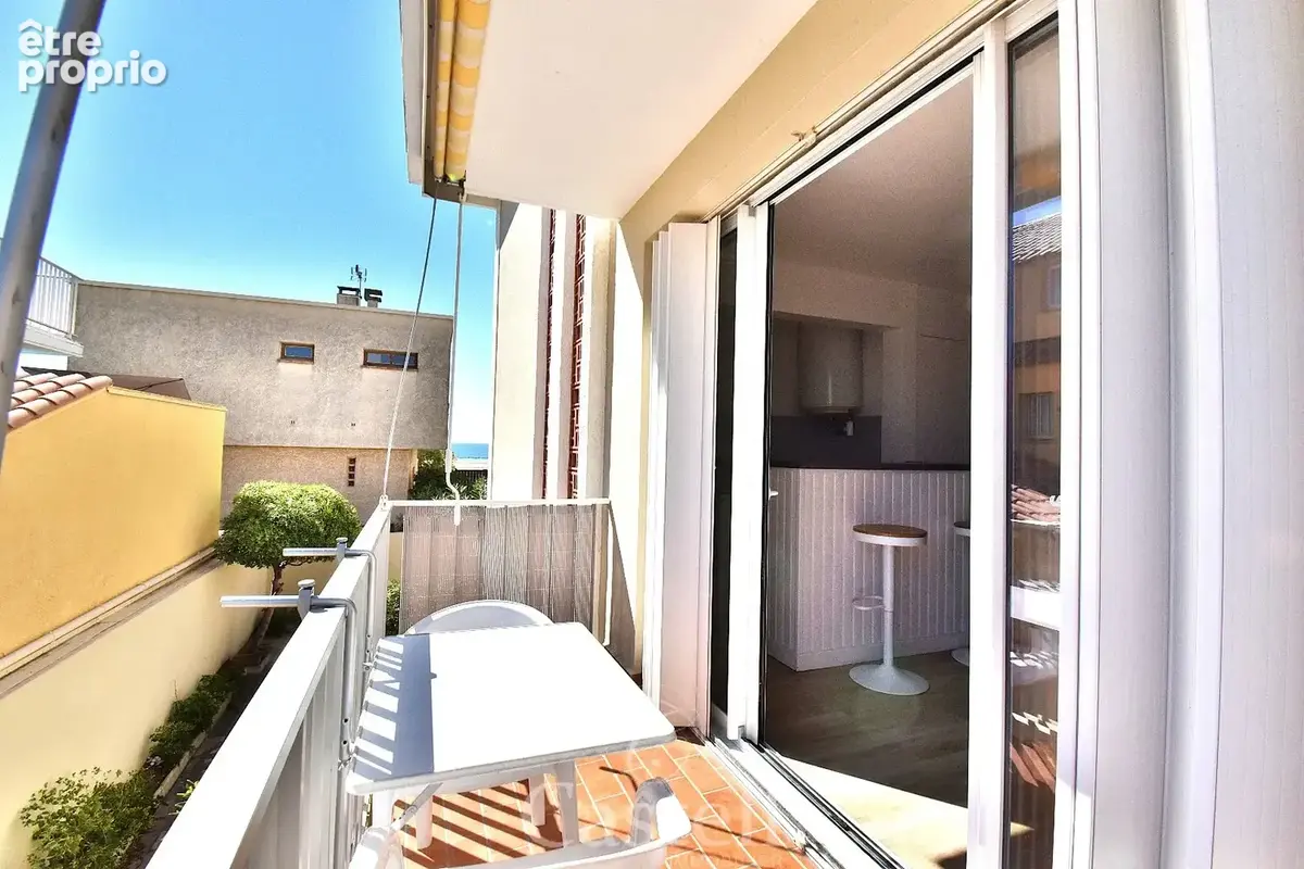 *** Appartement 2 pièces à 50m de la plage *** - photo 3
