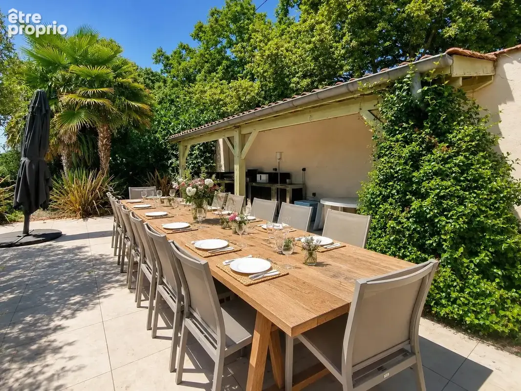 Maison 239 m² à Villefranche-Sur-Saone  - photo 2