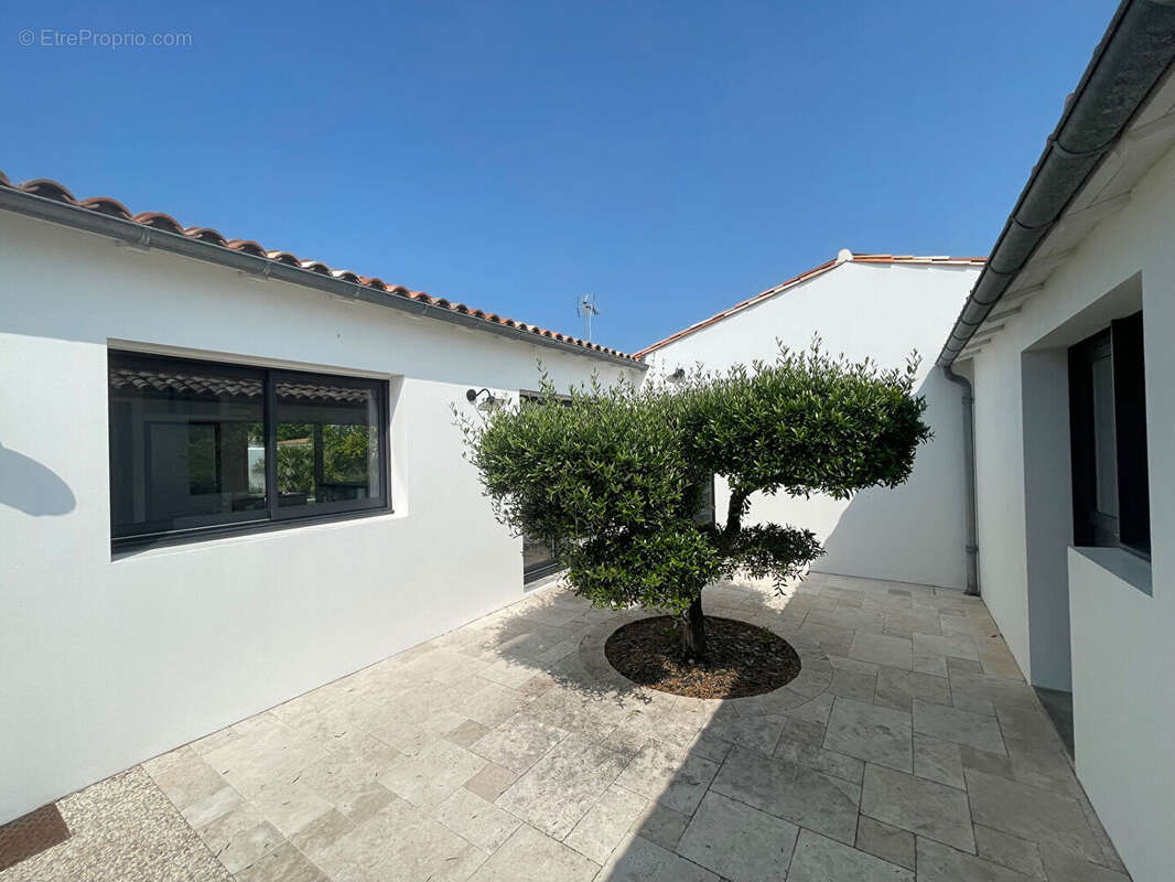 Maison à SAINT-MARTIN-DE-RE