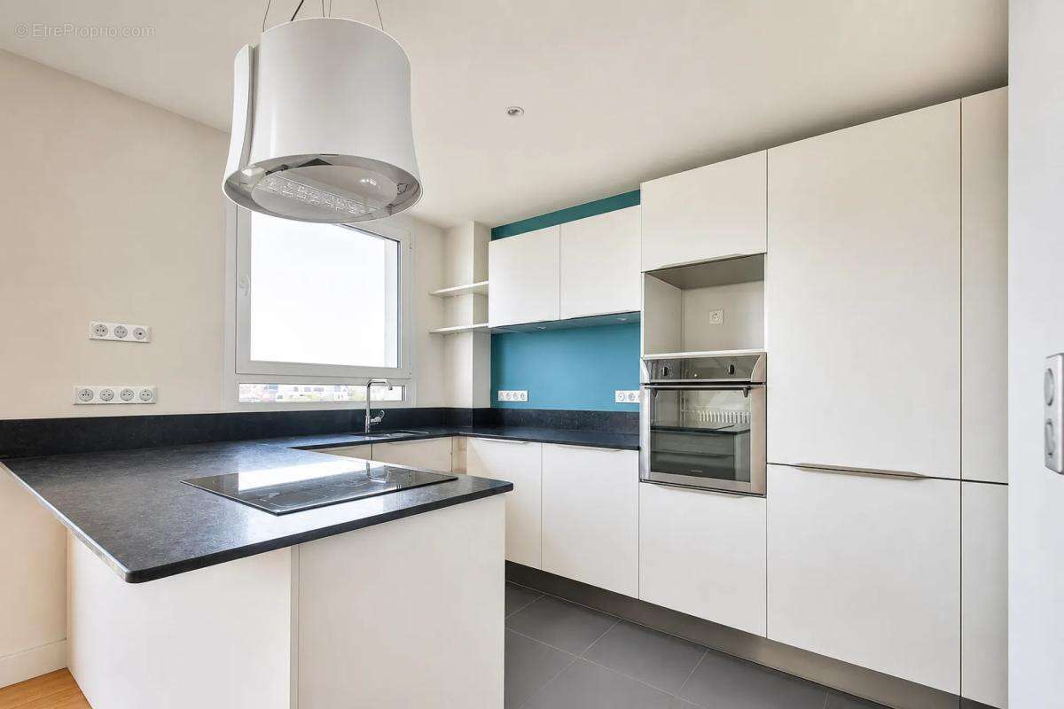 Appartement 2 pièces de 60 m² à Paris 16ème - photo 2