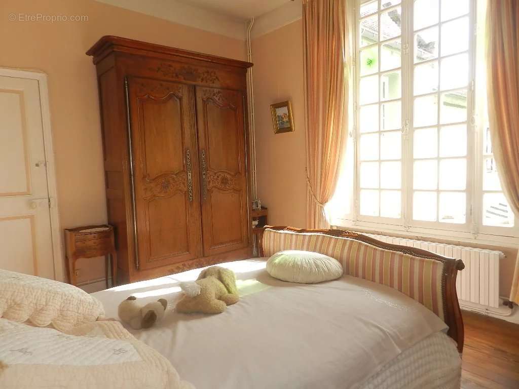 Maison à SAINT-PIERRE-SUR-DIVES