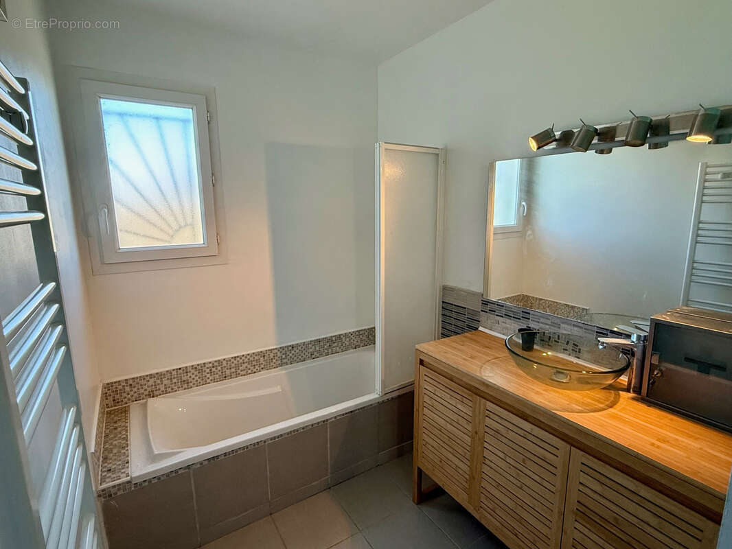 Maison à SAINT-AUNES