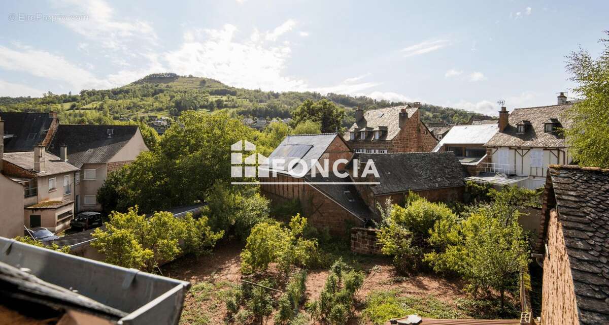 Maison à MARCILLAC-VALLON