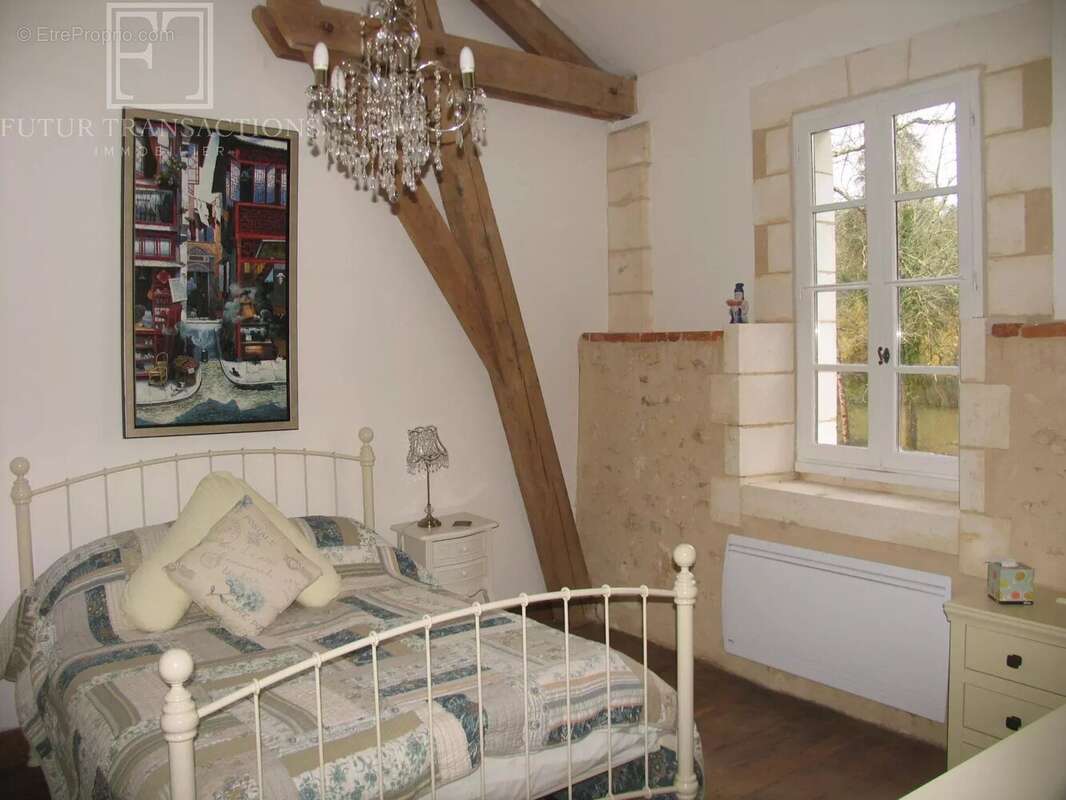 Maison à BOURDEILLES