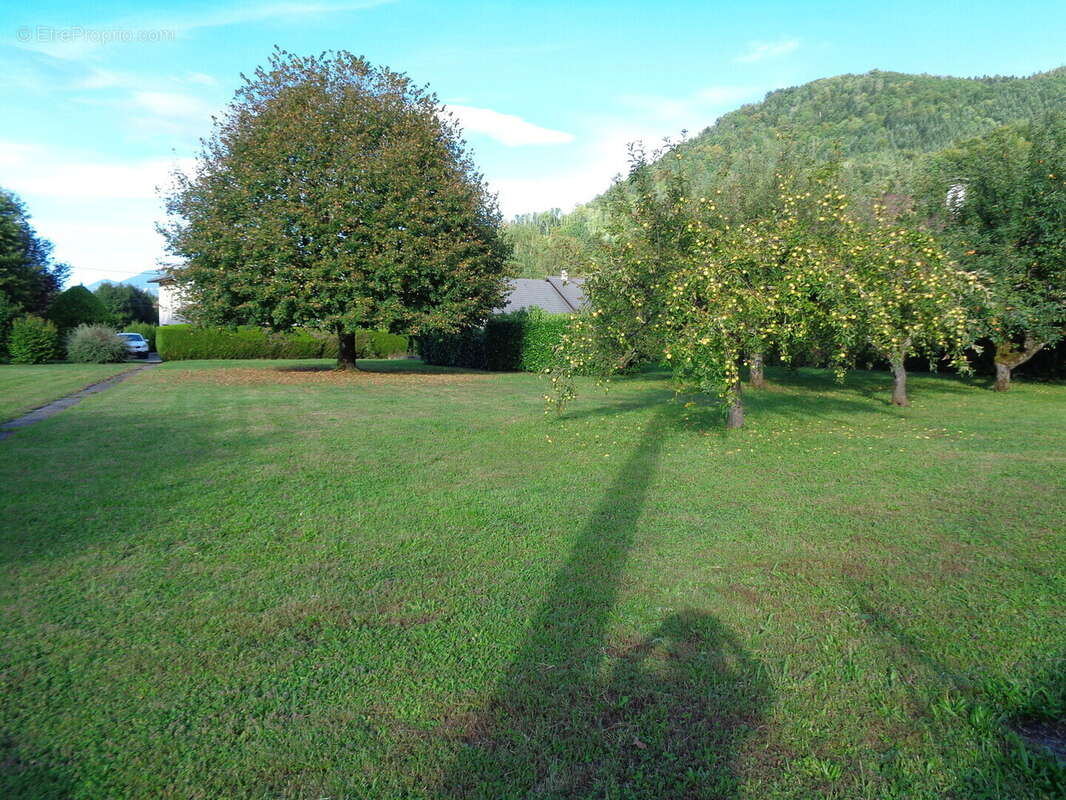 Terrain à SAINT-JOSEPH-DE-RIVIERE