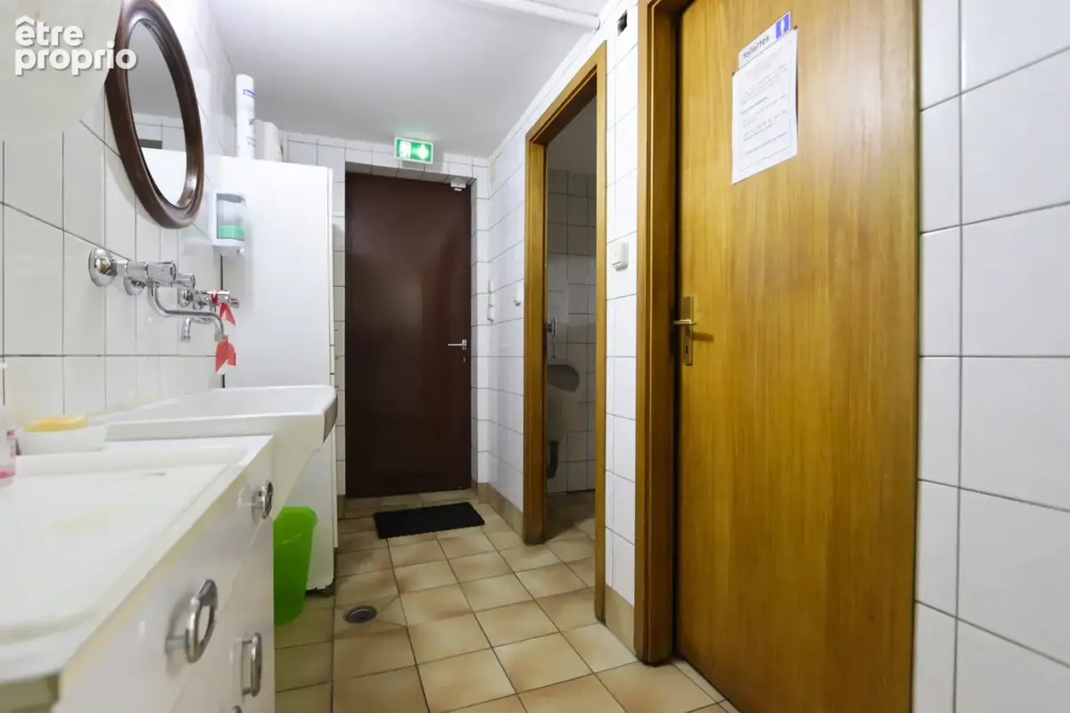 Immeuble de 1309m2 sur 21 ares - photo 15