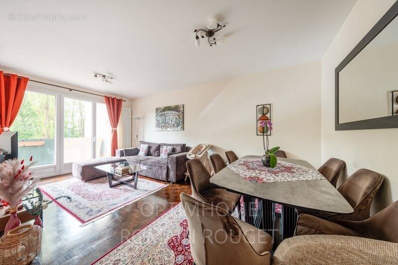 Appartement à LE VESINET
