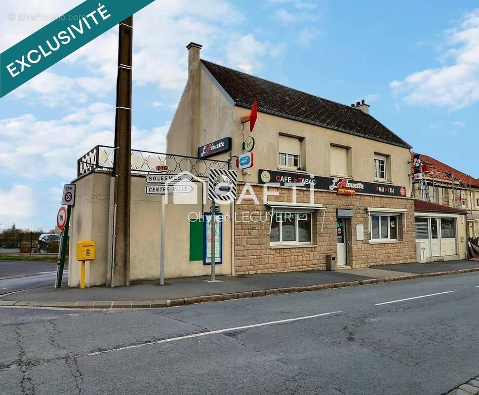 Photo 1 - Commerce à VIESLY