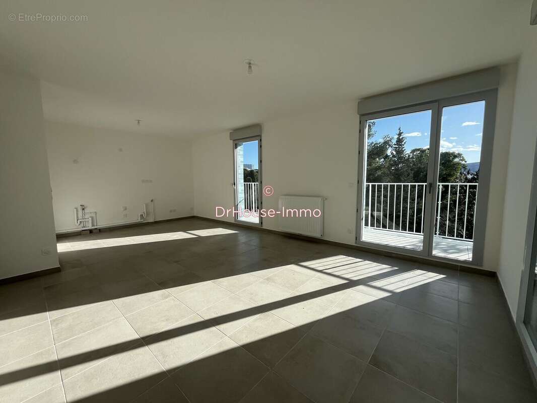 Appartement à MARSEILLE-10E