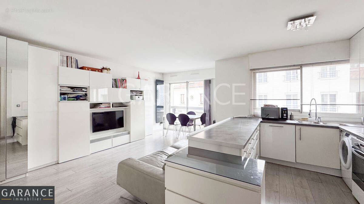 Appartement à PARIS-12E