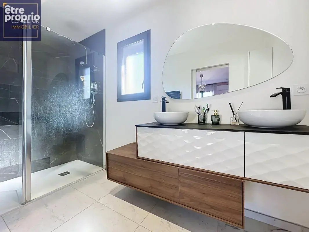 Maison contemporaine 126 m² – 5 pièces, 3 chambres, jardin et terrasse de 40 m² – Sérézin-du-Rhône - photo 9