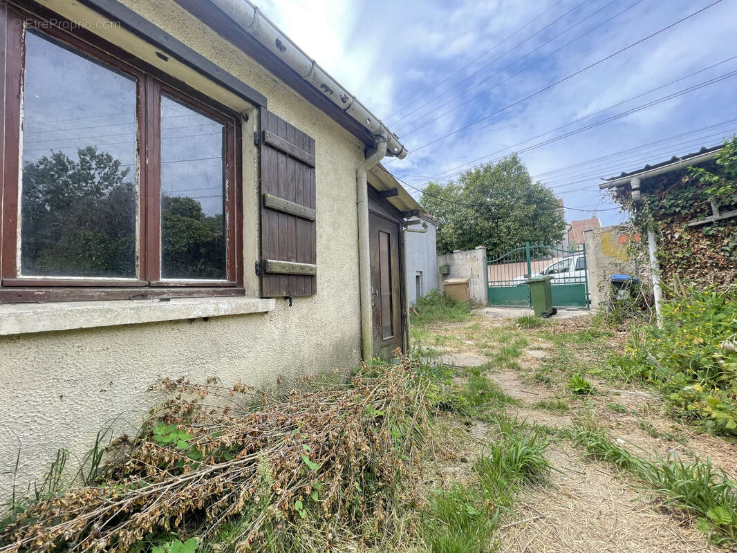 Exclusivité - Maison de ville 65m2 sur un terrain de 405 m2 avec un fort potentiel - photo 10
