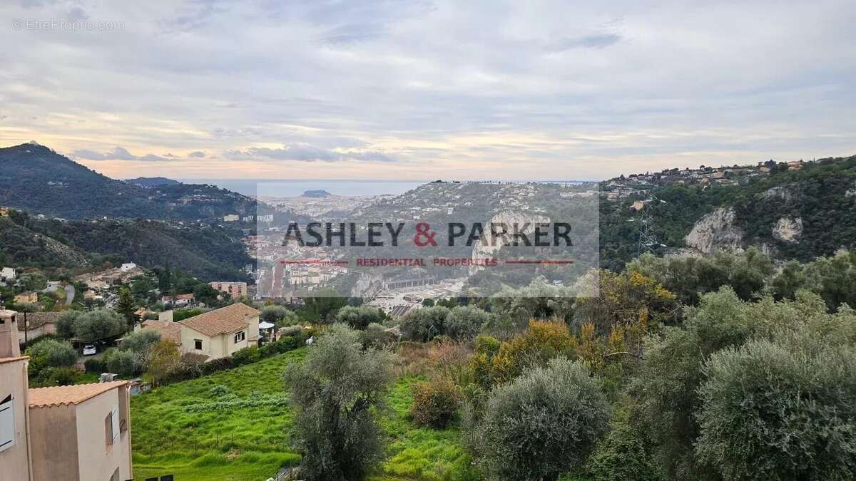Terrain à SAINT-ANDRE-DE-LA-ROCHE