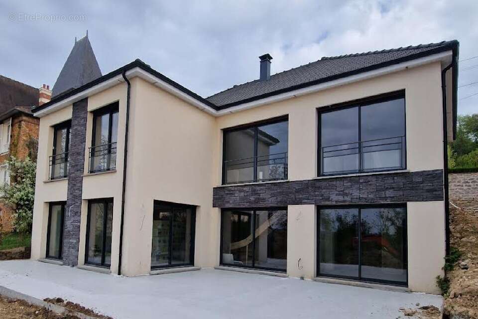 Terrain 250 m² à Neauphle-Le-Chateau  - photo 4