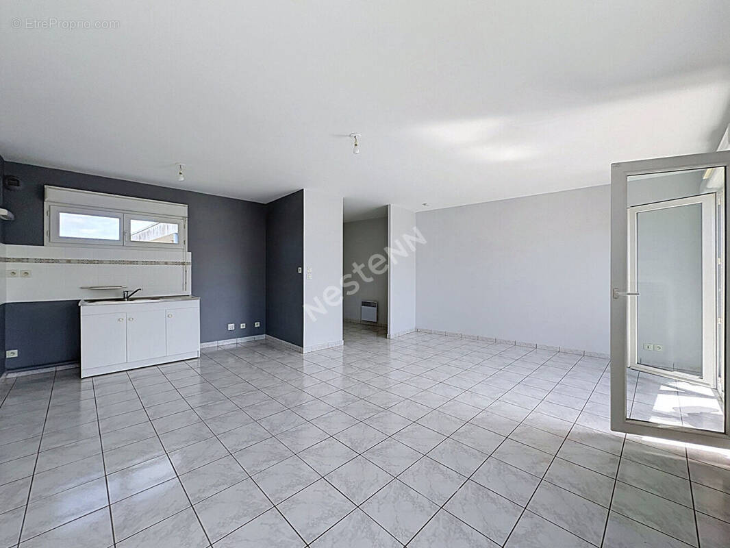 Appartement à REZE