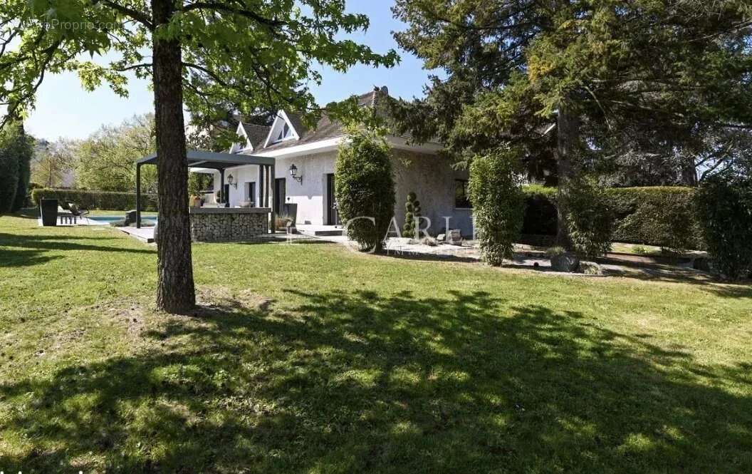 Maison à BOURGOIN-JALLIEU