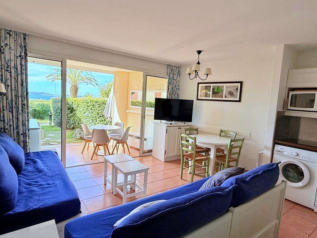 Appartement à SIX-FOURS-LES-PLAGES
