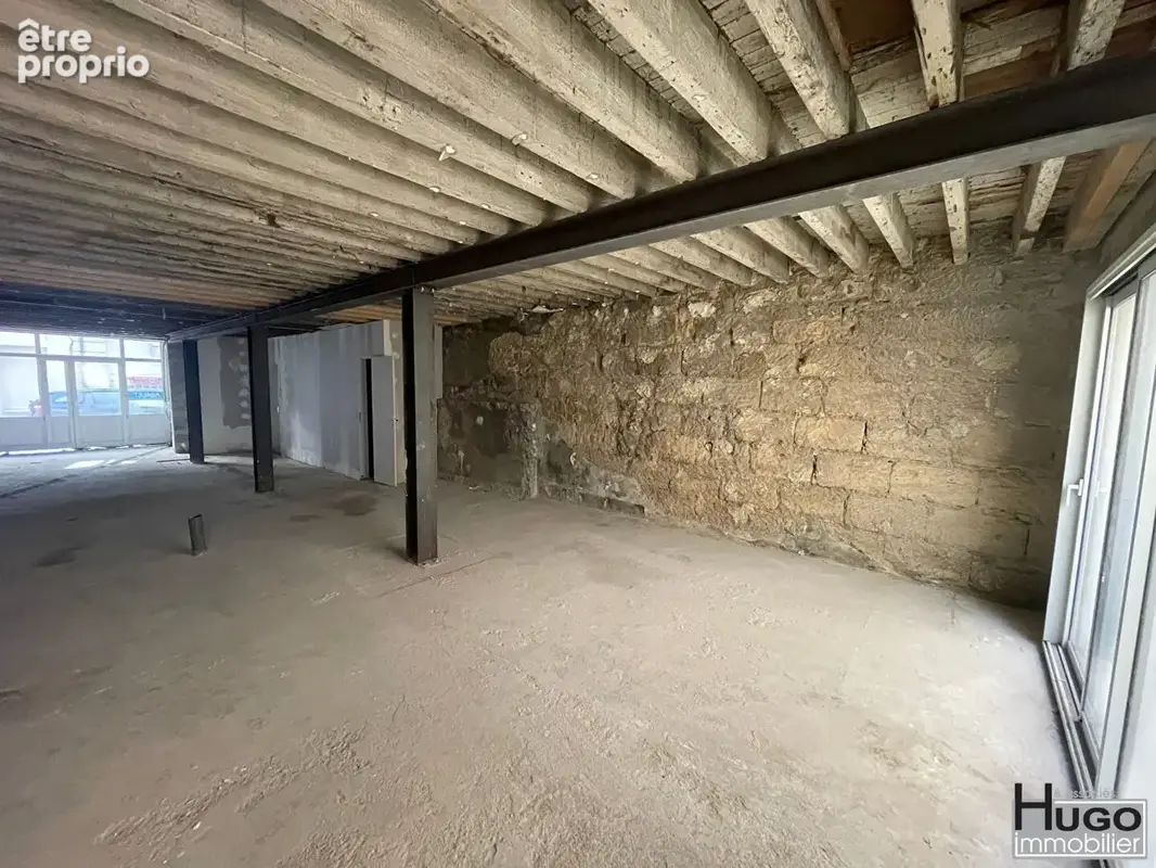 Bordeaux- chartrons- pl picard- 2 lots de 93m² + cour de 13m² a destination commerciale ! - photo 4
