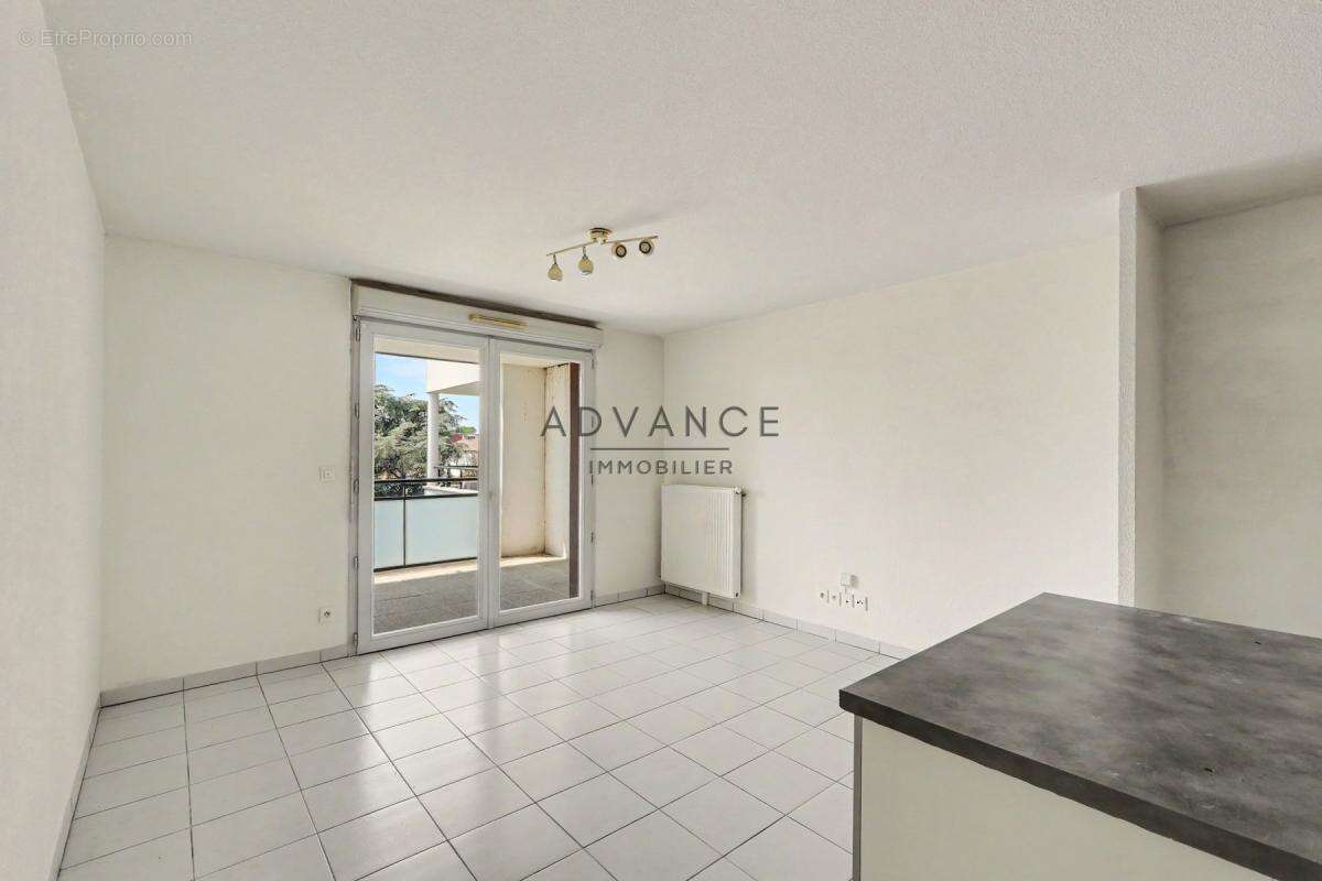 EXCLUSIVITÉ - Appartement T3 Avec place sous sol - photo 2
