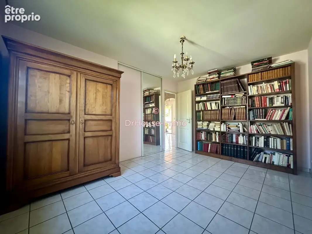 Maison 211 m² à Portes-Les-Valence  - photo 21