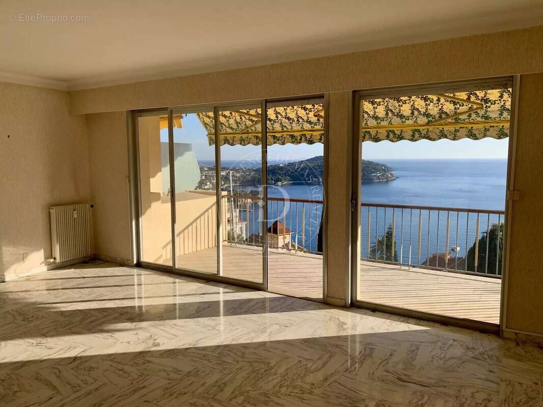 Appartement à VILLEFRANCHE-SUR-MER