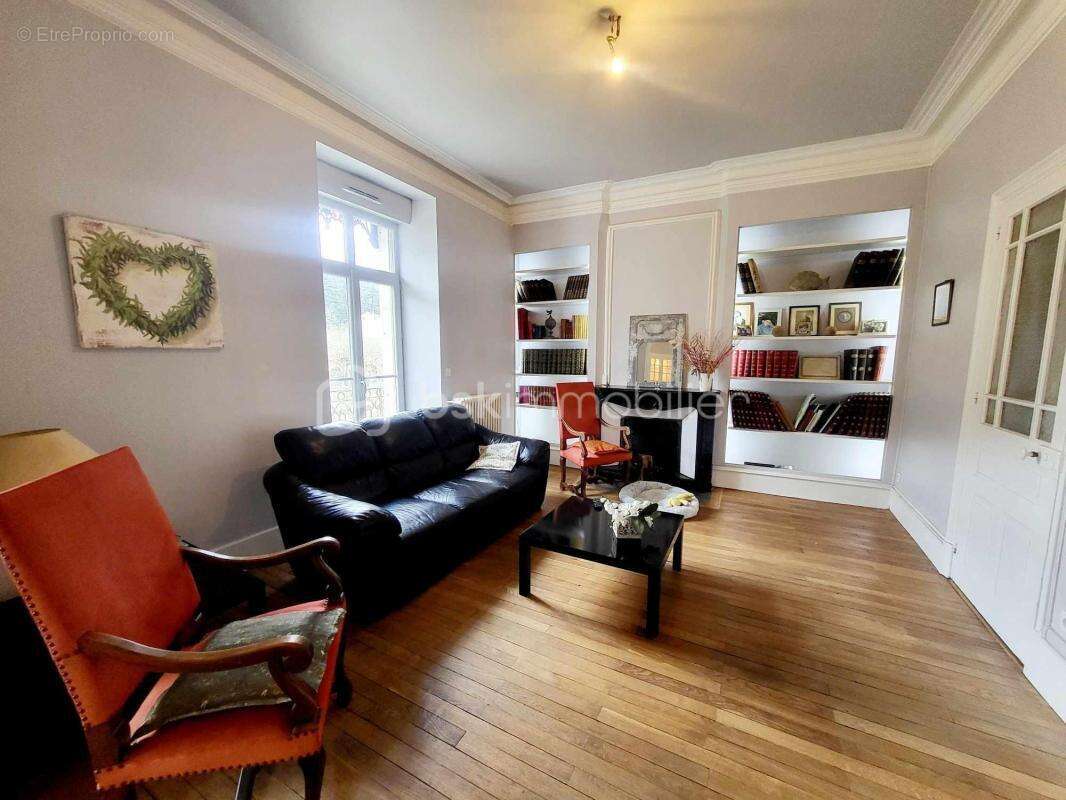 Maison à VALS-LES-BAINS